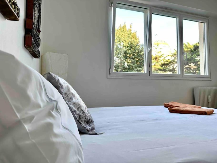 Bed & Breakfast Private Bedroom 2 Near Eiffel Tower, Saint Germain Parijs